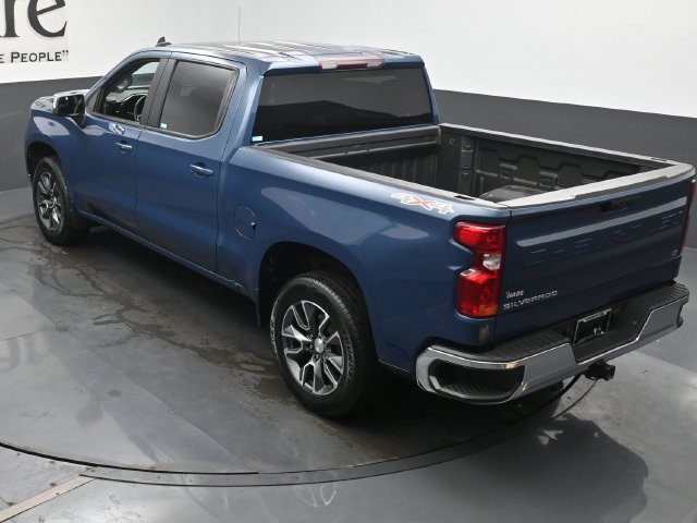 Used 2024 Chevrolet Silverado 1500 LT AWD/4WD image 45