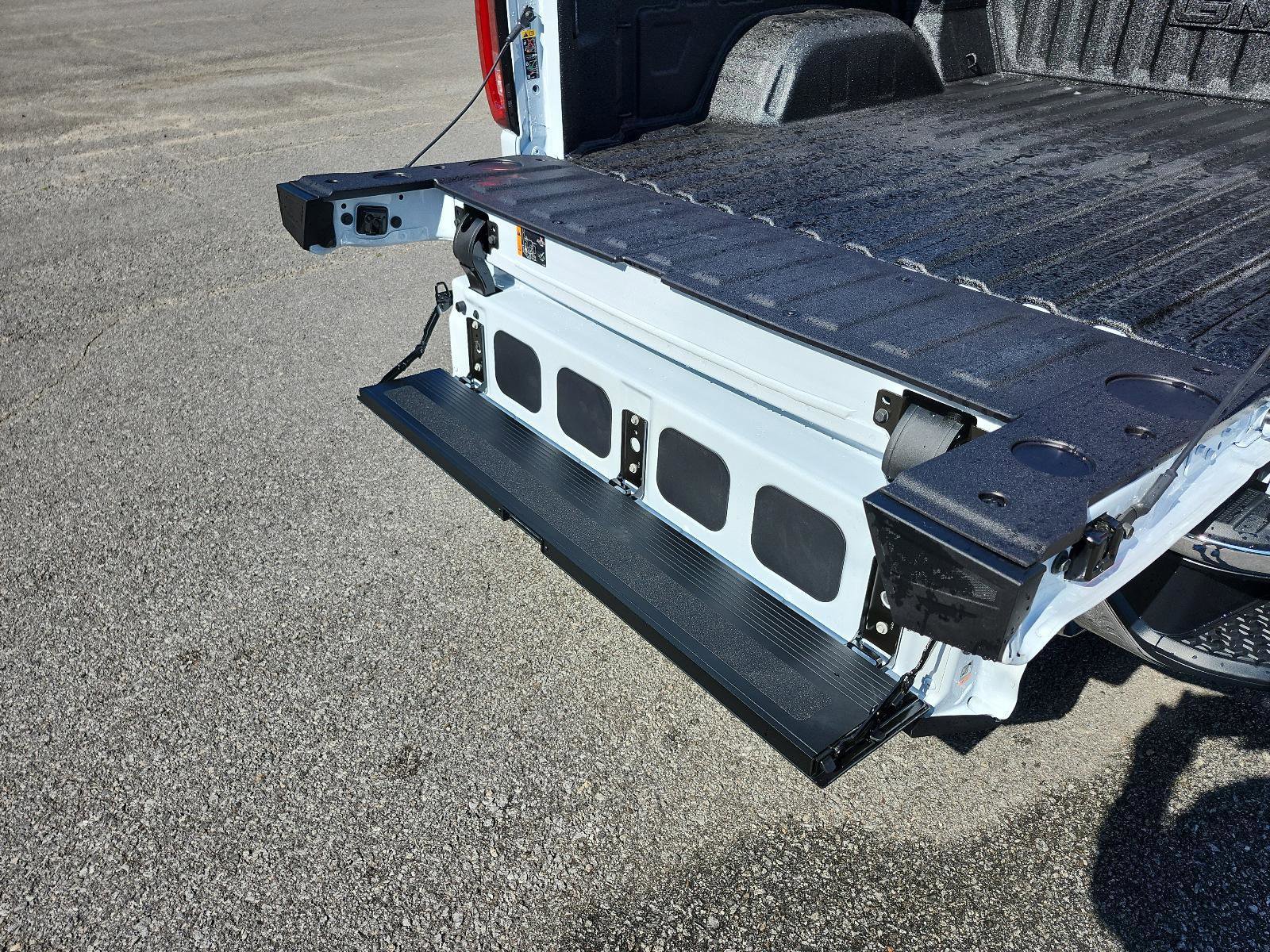 New 2026 GMC Sierra 1500 SLT w/ SLT Premium Plus Package image 11