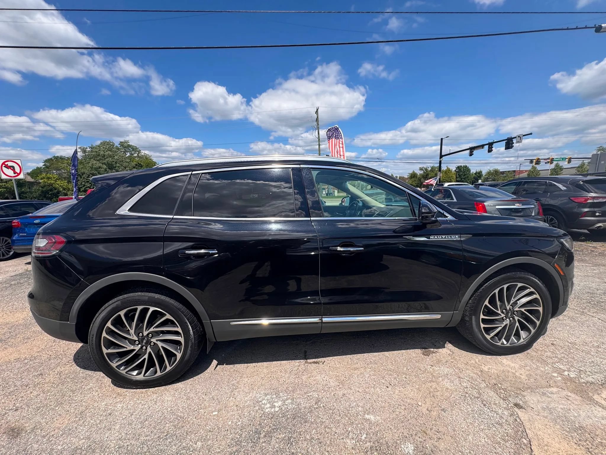Used 2019 Lincoln Nautilus Reserve AWD/4WD image 8
