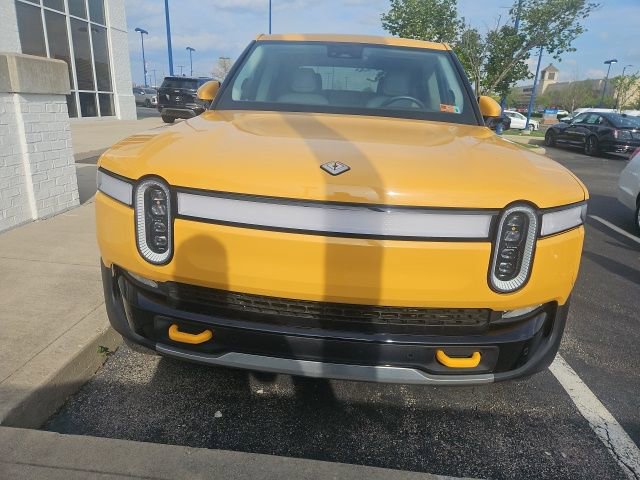 Used 2022 Rivian R1T Adventure image 2