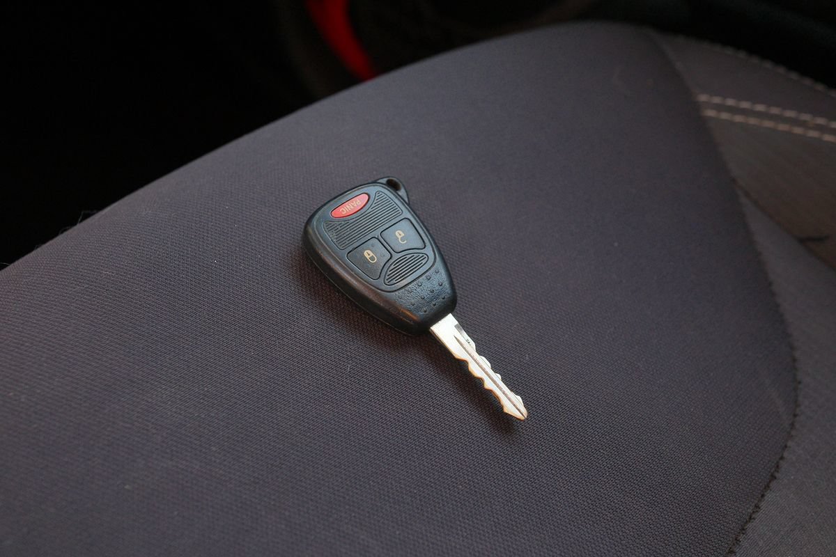 Used 2015 Jeep Wrangler Unlimited Sahara AWD/4WD image 9