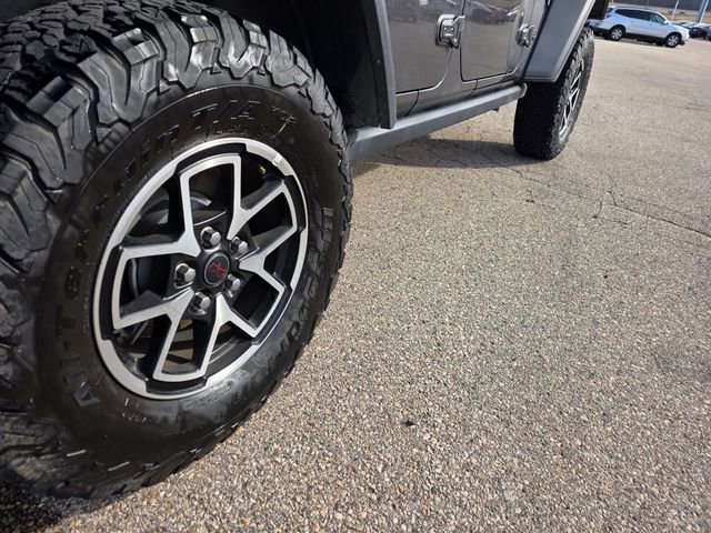 Used 2025 Jeep Wrangler Unlimited Rubicon image 37