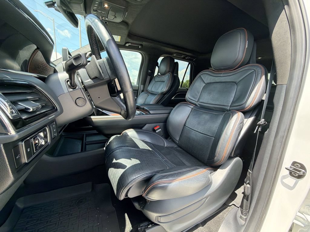 Used 2024 Lincoln Navigator Black Label AWD/4WD image 27