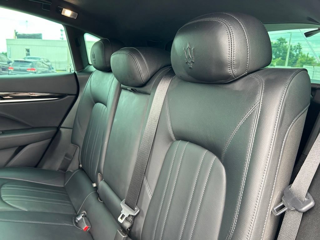 Used 2023 Maserati Levante GT AWD/4WD image 57