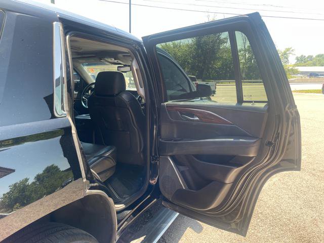 Used 2015 Cadillac Escalade Premium AWD/4WD image 27