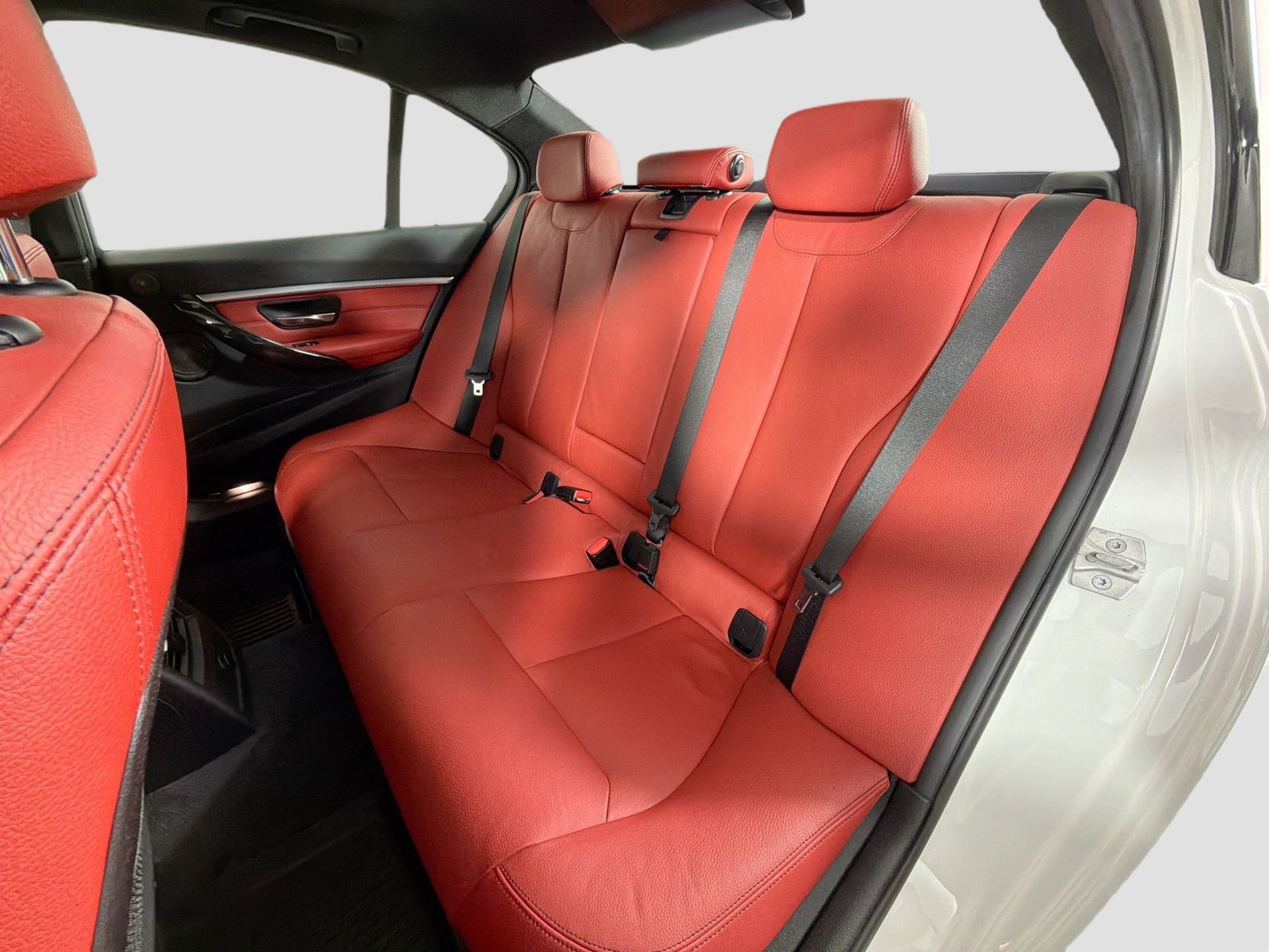 Used 2018 BMW 340i Sedan w/ Premium Package image 26