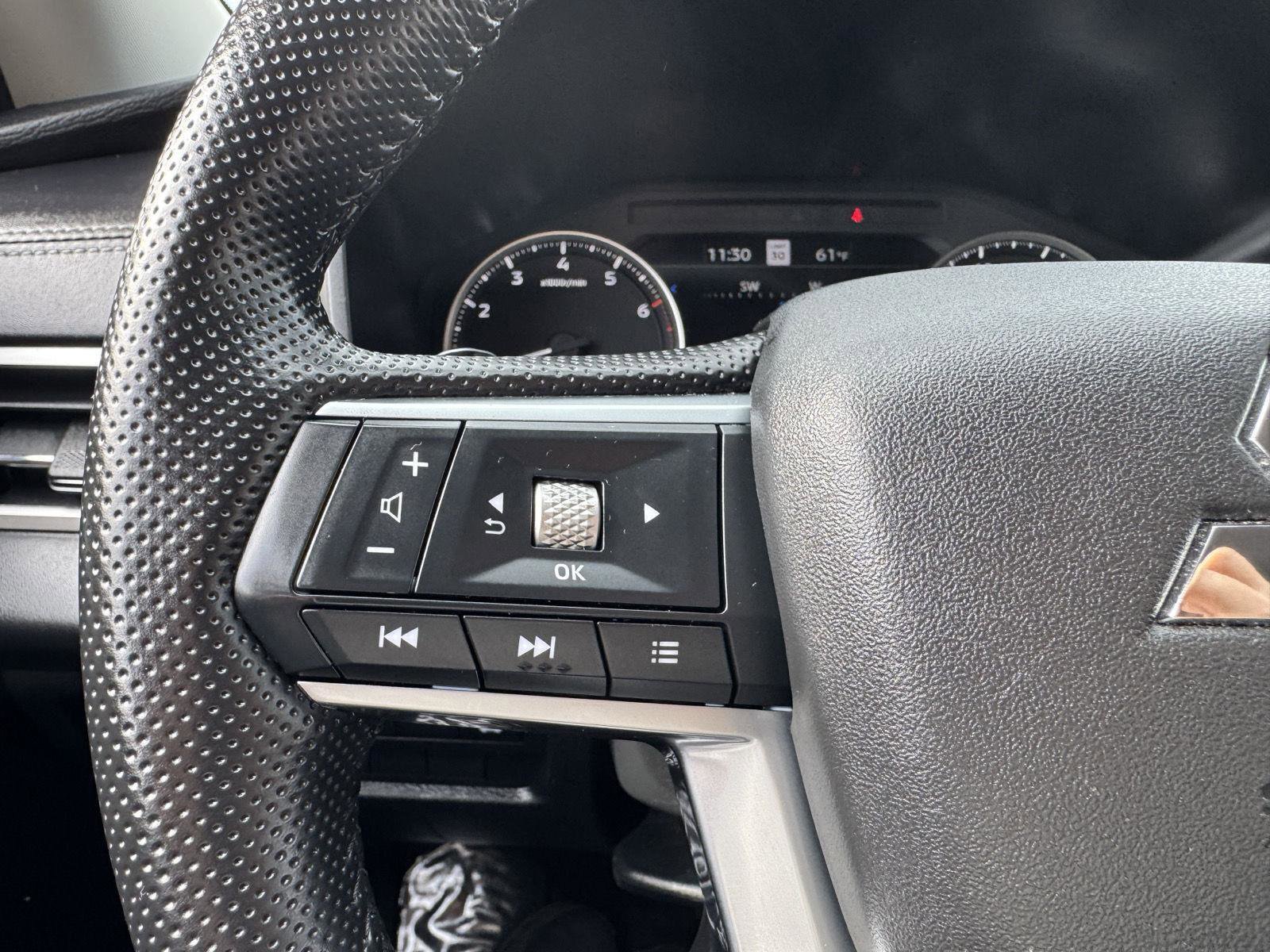 Used 2024 Mitsubishi Outlander SE image 25