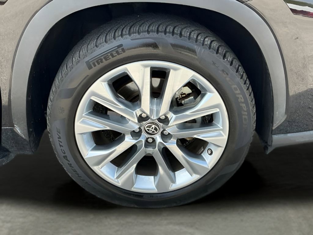 Used 2020 Toyota Highlander Limited image 13