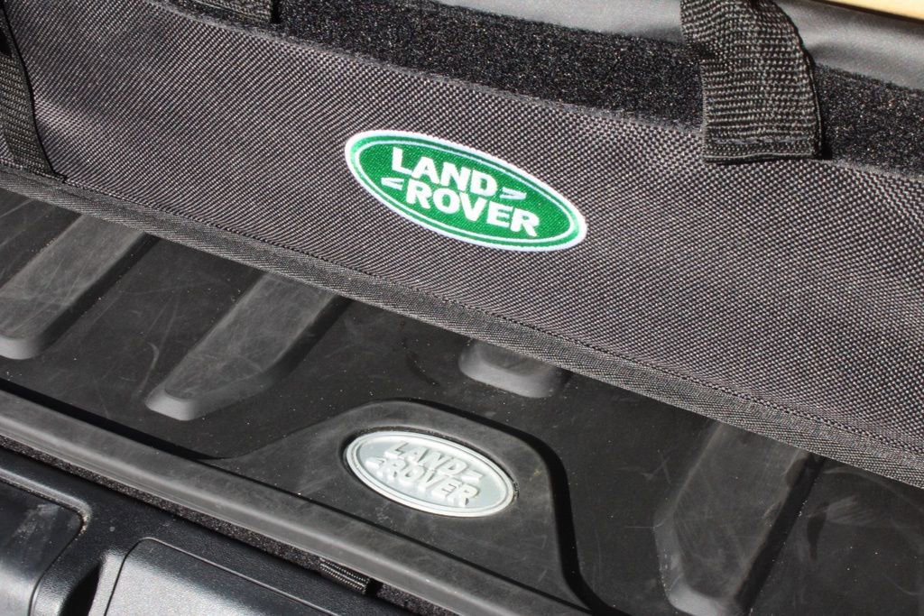 Certified 2025 Land Rover Discovery Dynamic SE image 42