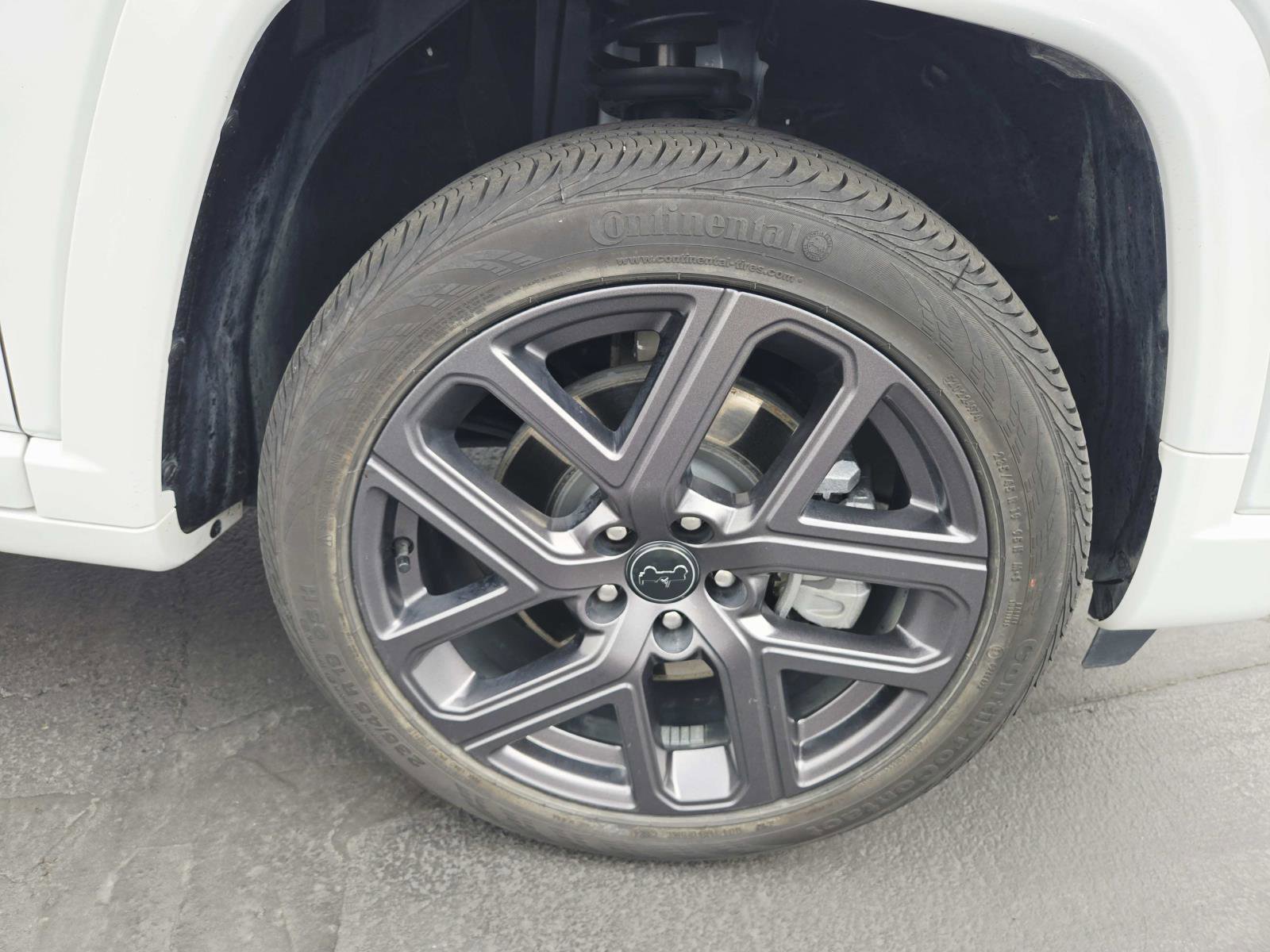 Used 2025 Jeep Compass Limited w/ High Altitude Package image 18