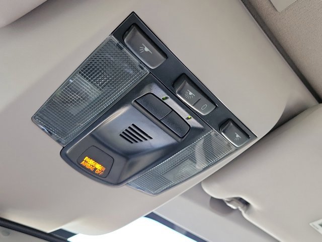 Used 2013 Volvo C70 T5 image 22