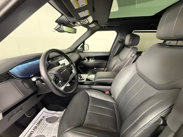Used 2024 Land Rover Range Rover Long Wheelbase SE AWD/4WD image 3
