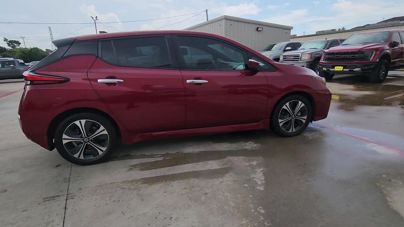 Used 2022 Nissan Leaf SV FWD image 7