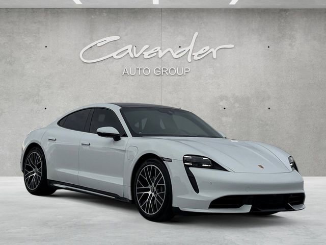 Used 2021 Porsche Taycan image 2