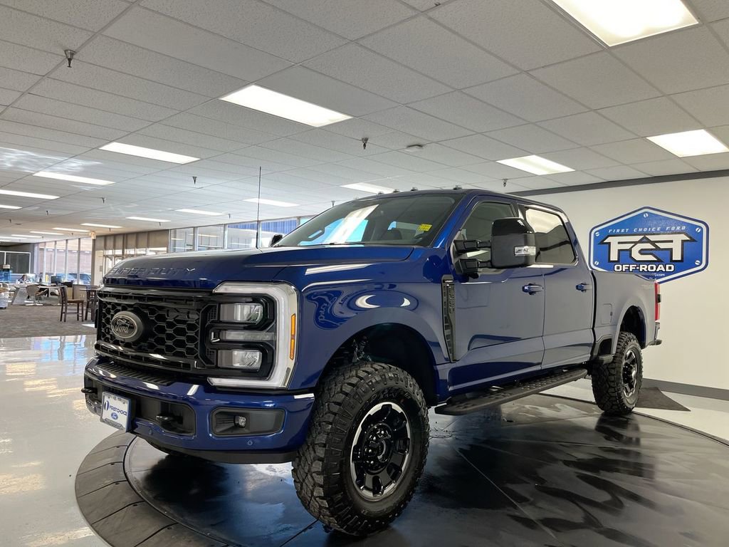 New 2026 Ford F350 4x4 Crew Cab Super Duty image 4