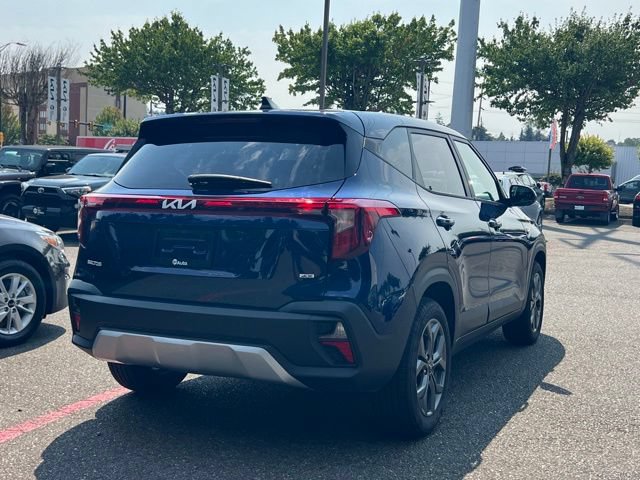 Used 2026 Kia Seltos LX AWD/4WD image 5