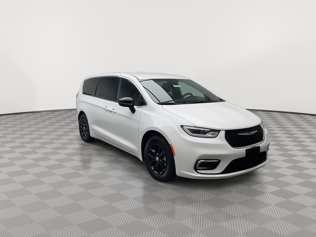 Used 2025 Chrysler Pacifica Select image 32