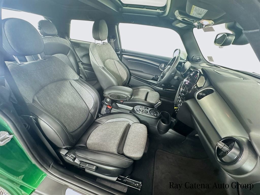 Certified 2024 MINI Cooper SE FWD image 29
