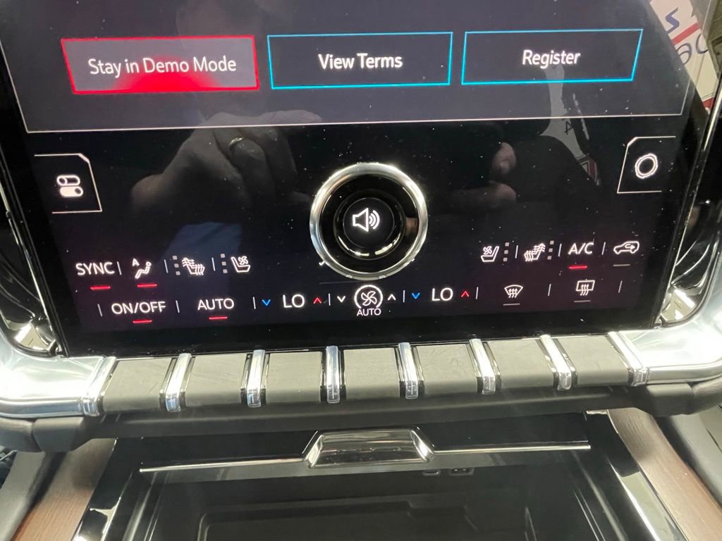 New 2026 GMC Yukon XL Denali AWD/4WD image 24