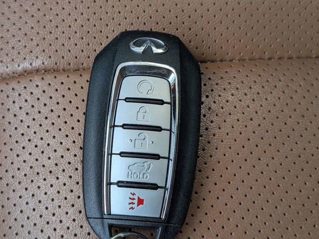 Used 2023 INFINITI QX60 Sensory w/ Cargo Package image 29