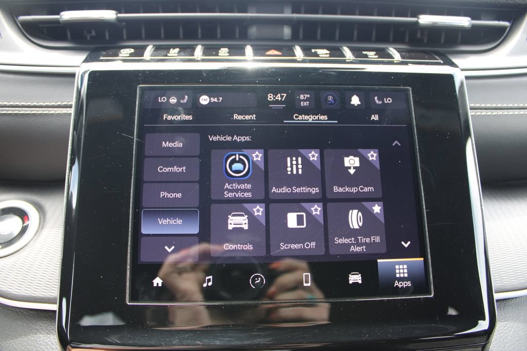Used 2024 Jeep Grand Cherokee Altitude AWD/4WD image 55