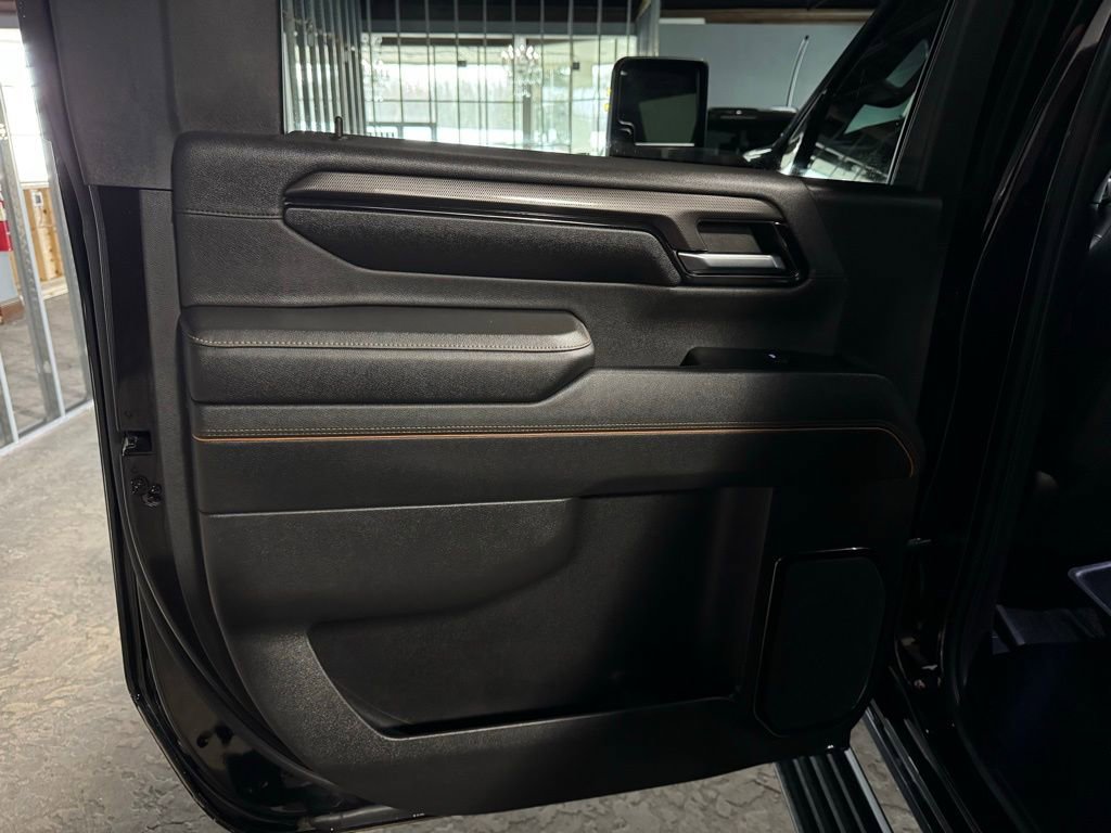 Used 2024 GMC Sierra 2500 AT4 w/ AT4 Premium Plus Package image 18