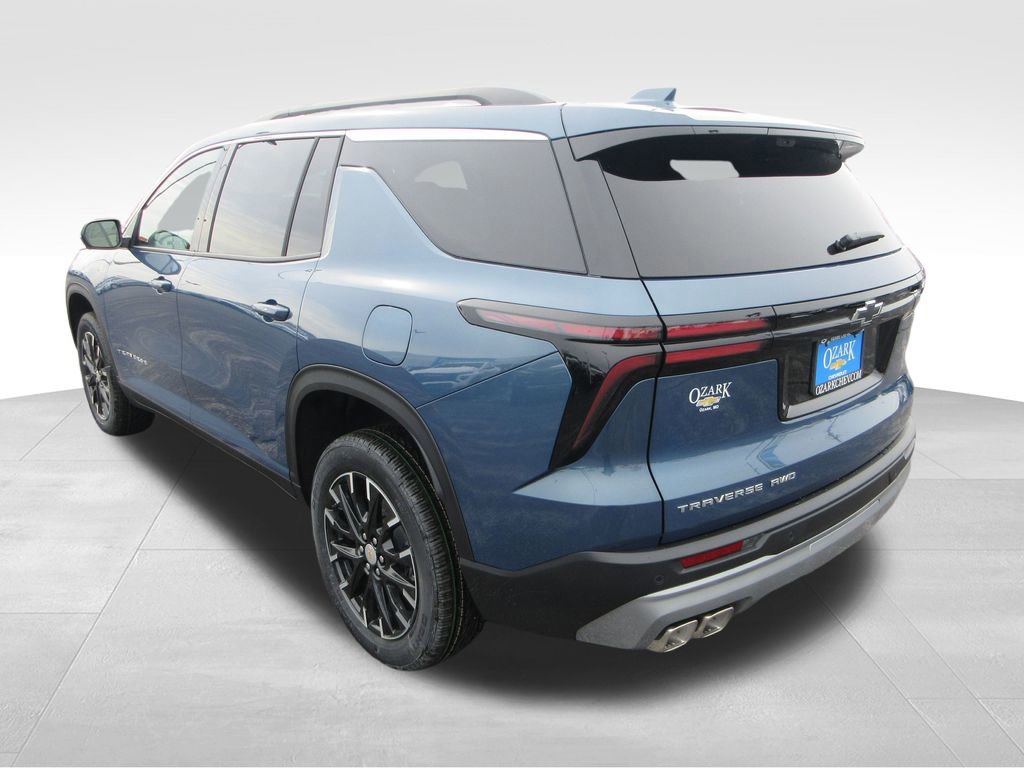 New 2026 Chevrolet Traverse LT w/ Sun and Wheel Package image 3