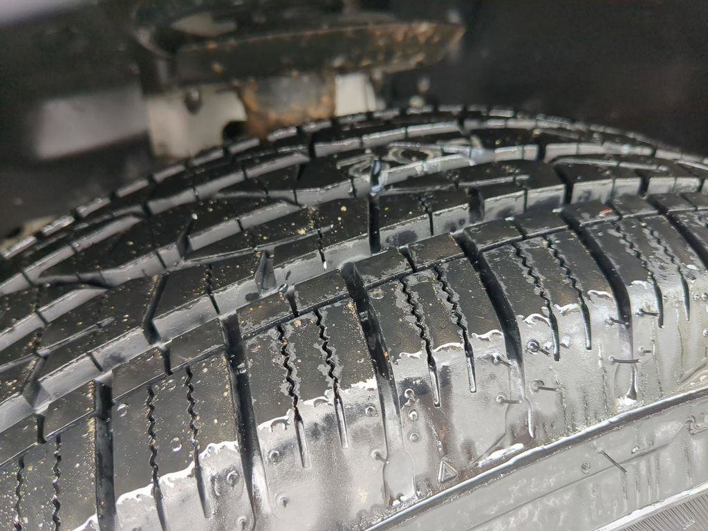 Used 2015 Jeep Cherokee Latitude w/ Cold Weather Group image 27