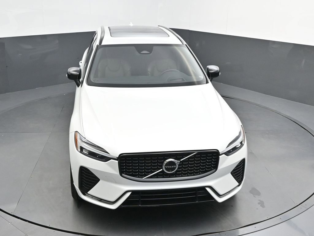 Certified 2024 Volvo XC60 B5 Ultimate w/ Protection Package Premier image 30