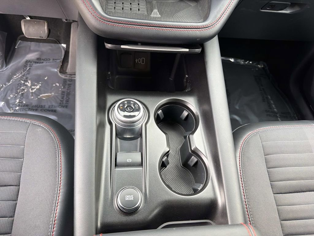 Used 2025 Ford Explorer ST-Line w/ Premium Package image 31