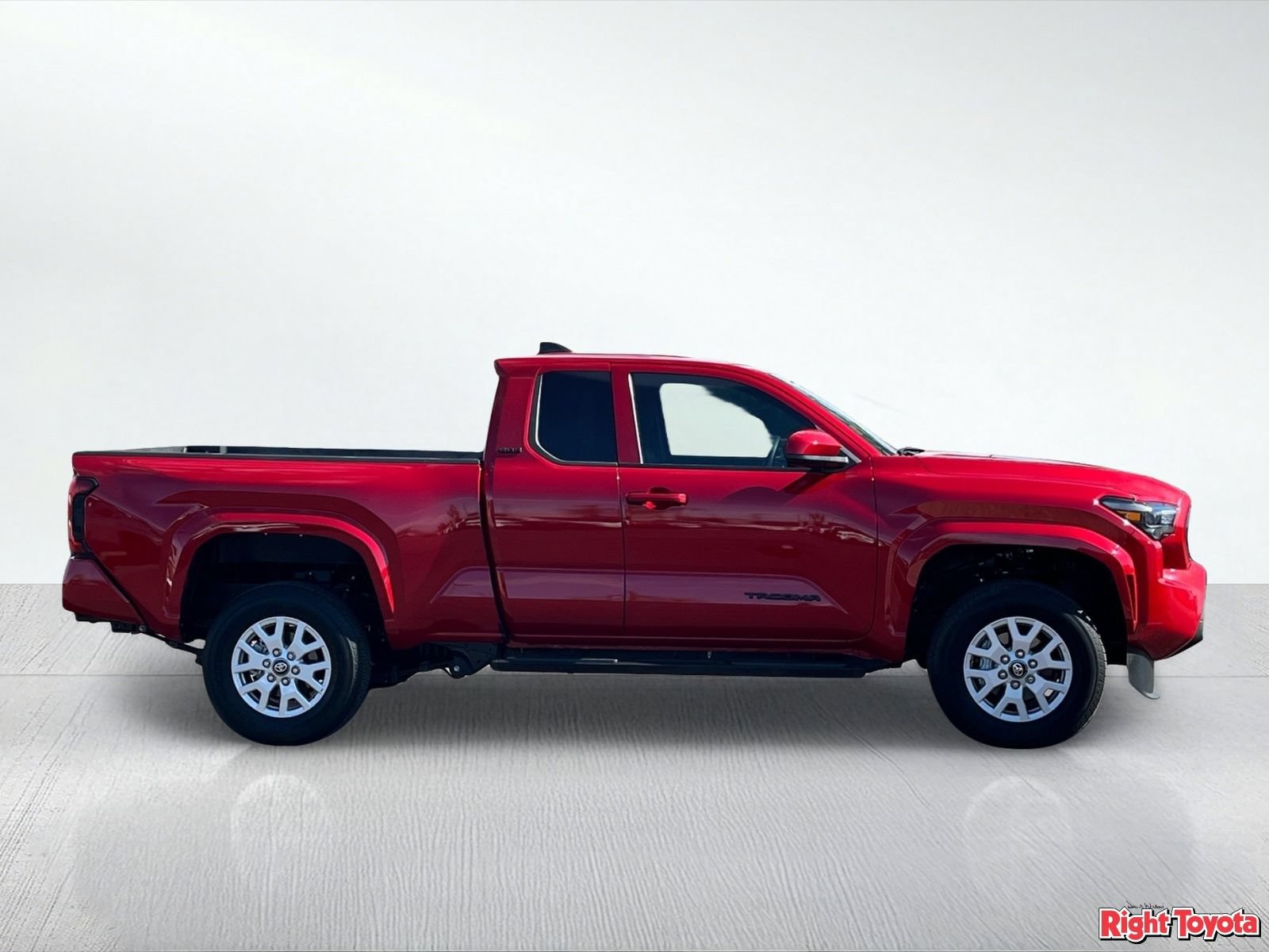 Certified 2026 Toyota Tacoma SR5 AWD/4WD image 8