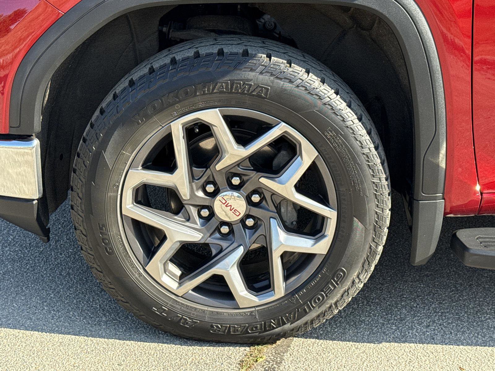 Used 2022 GMC Sierra 1500 SLT w/ SLT Premium Package image 12