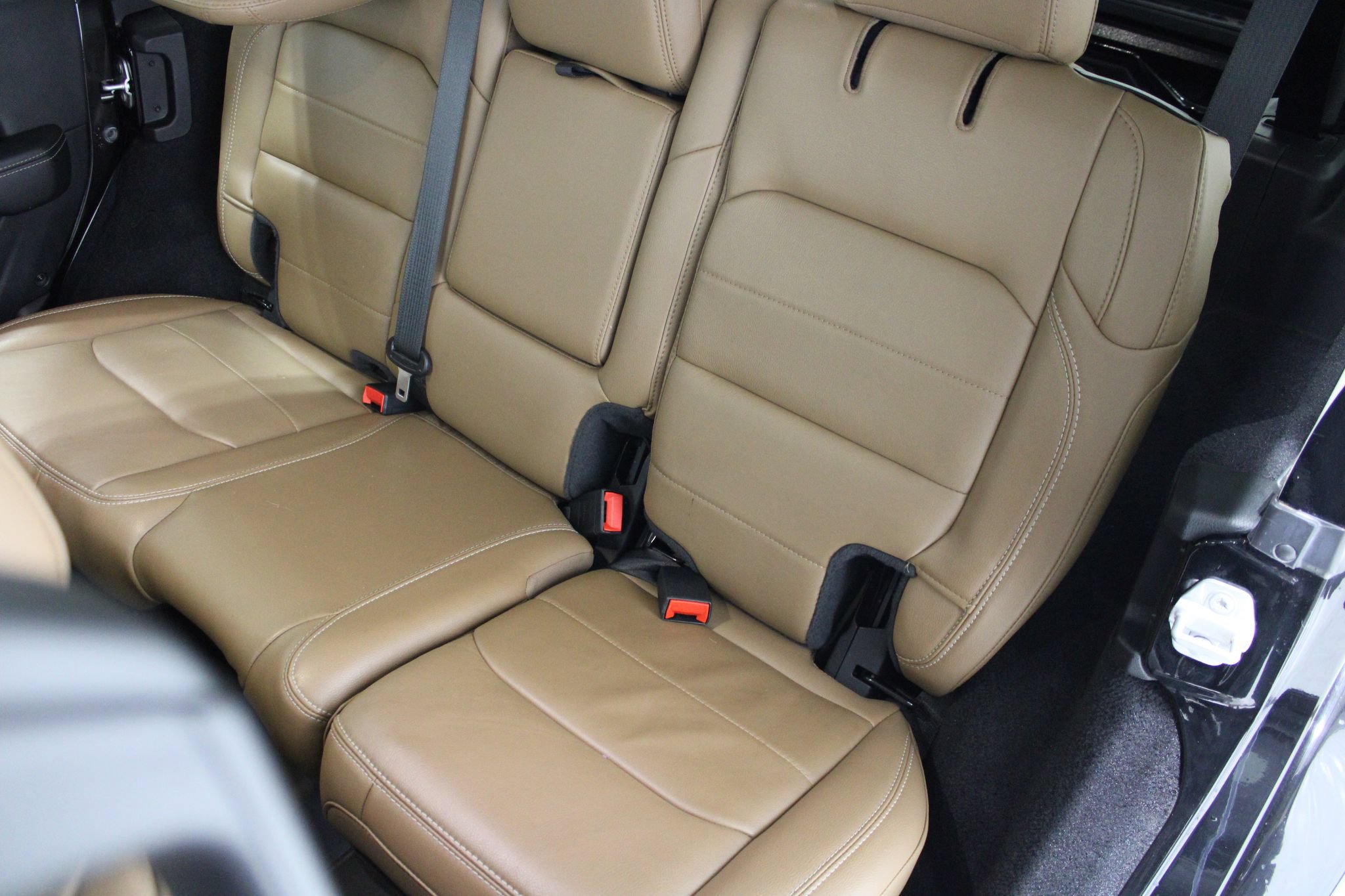 Used 2021 Jeep Wrangler Unlimited Sahara AWD/4WD image 19