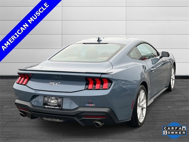 Used 2024 Ford Mustang GT Premium image 3