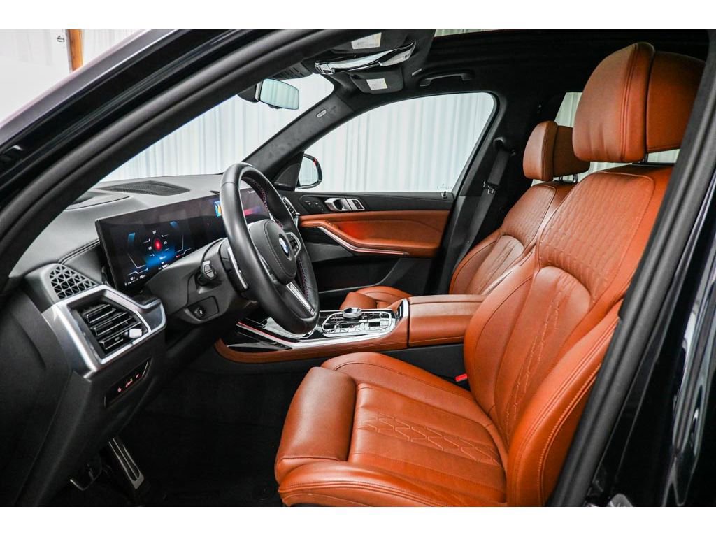 Used 2025 BMW X7 M60i AWD/4WD image 11