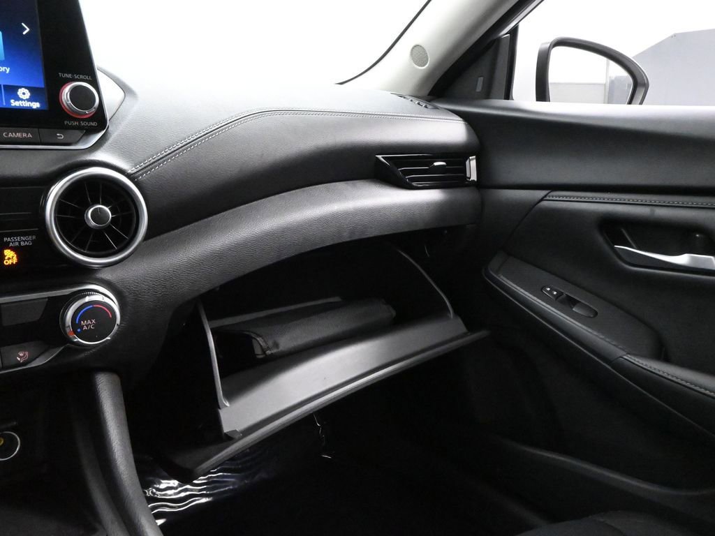 Used 2024 Nissan Sentra SV image 28