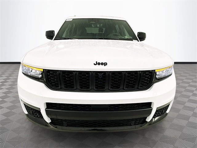 New 2025 Jeep Grand Cherokee L Limited image 2