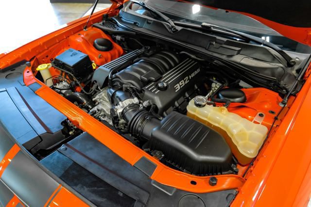 Used 2018 Dodge Challenger SRT w/ Technology Group RWD image 51