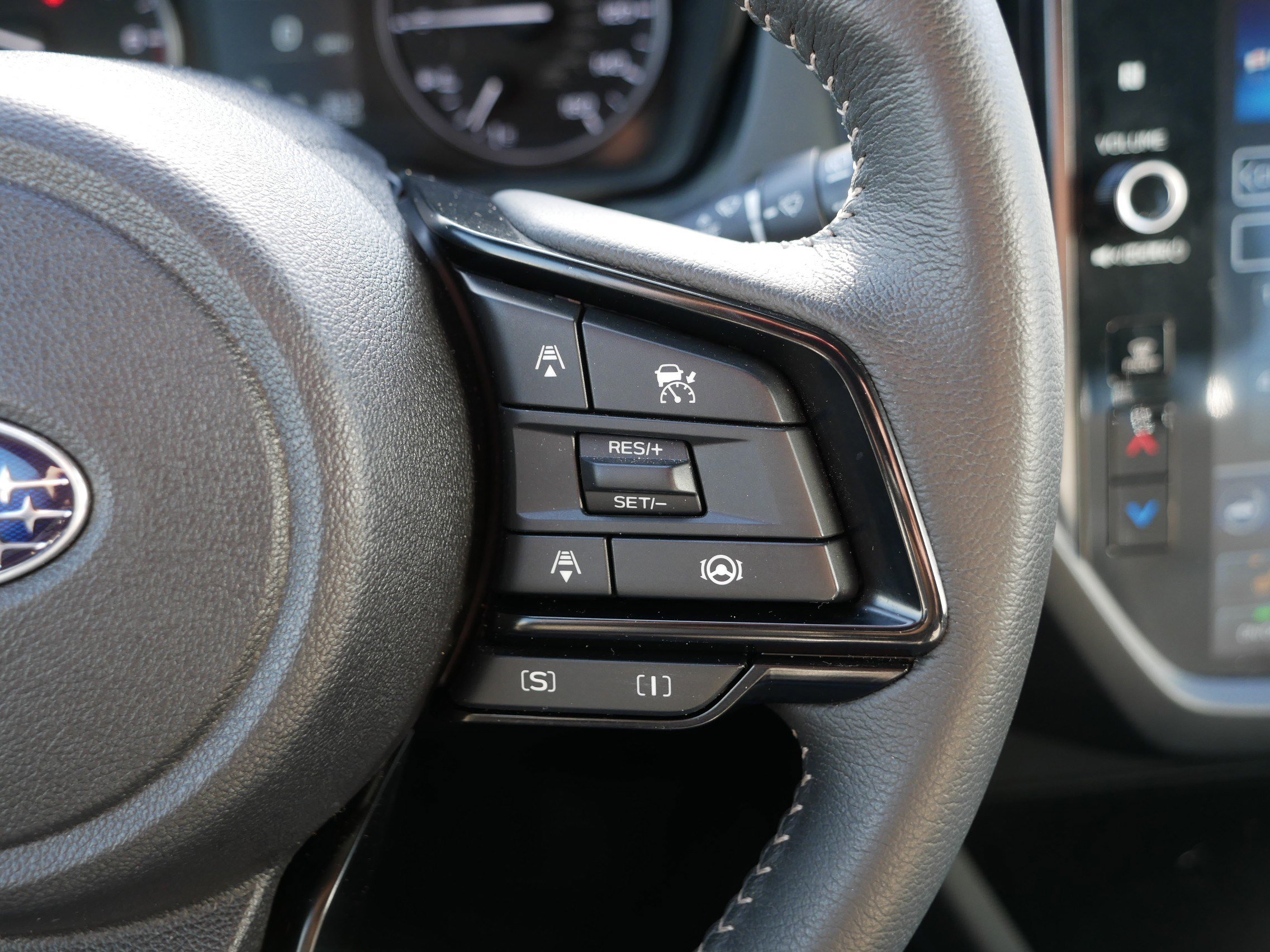 Used 2025 Subaru Forester Premium image 30