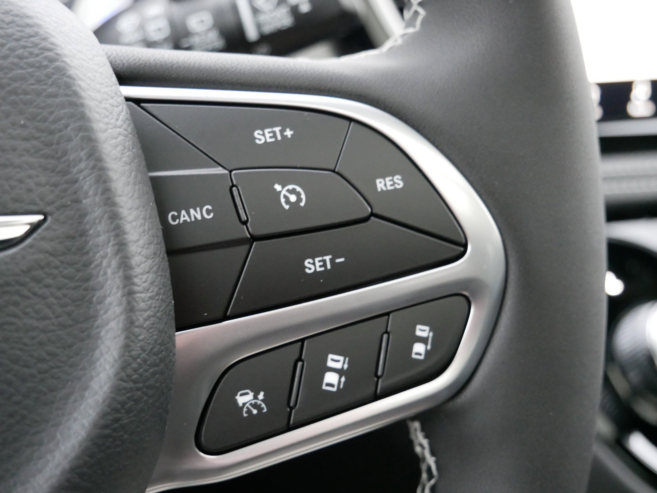 New 2026 Chrysler Pacifica Select image 19