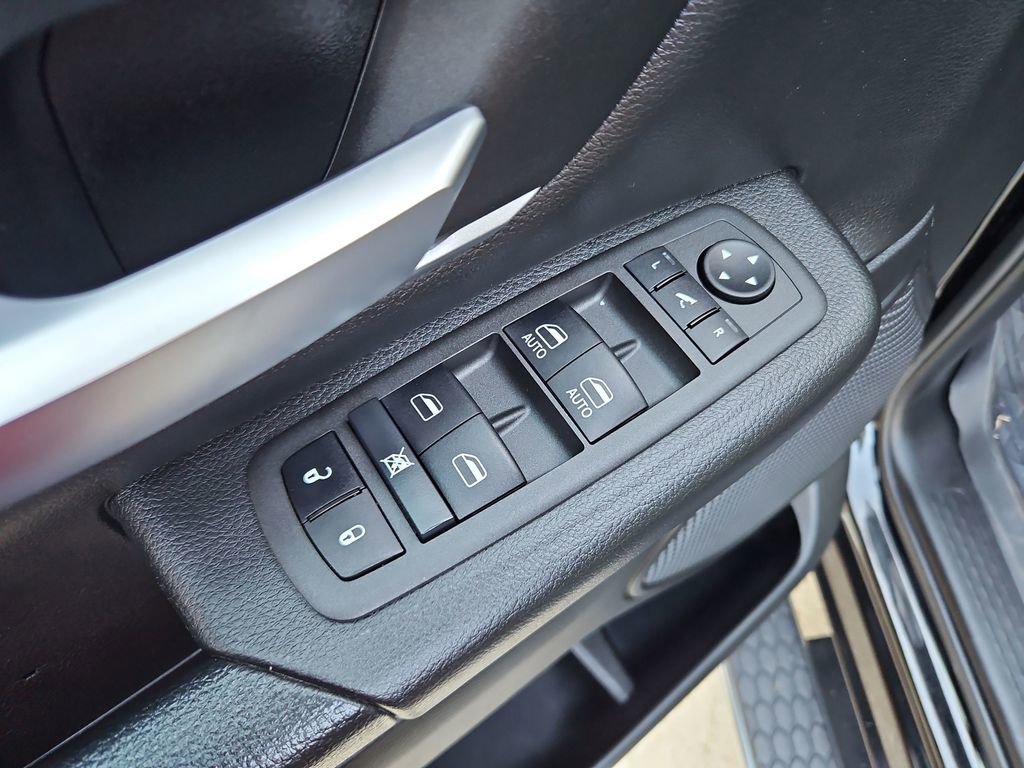 Used 2022 RAM 1500 Lone Star image 25