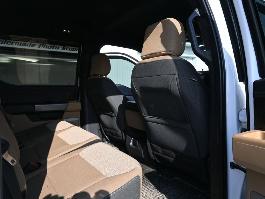 Used 2024 Ford F350 XLT w/ Black Appearance Package AWD/4WD image 24