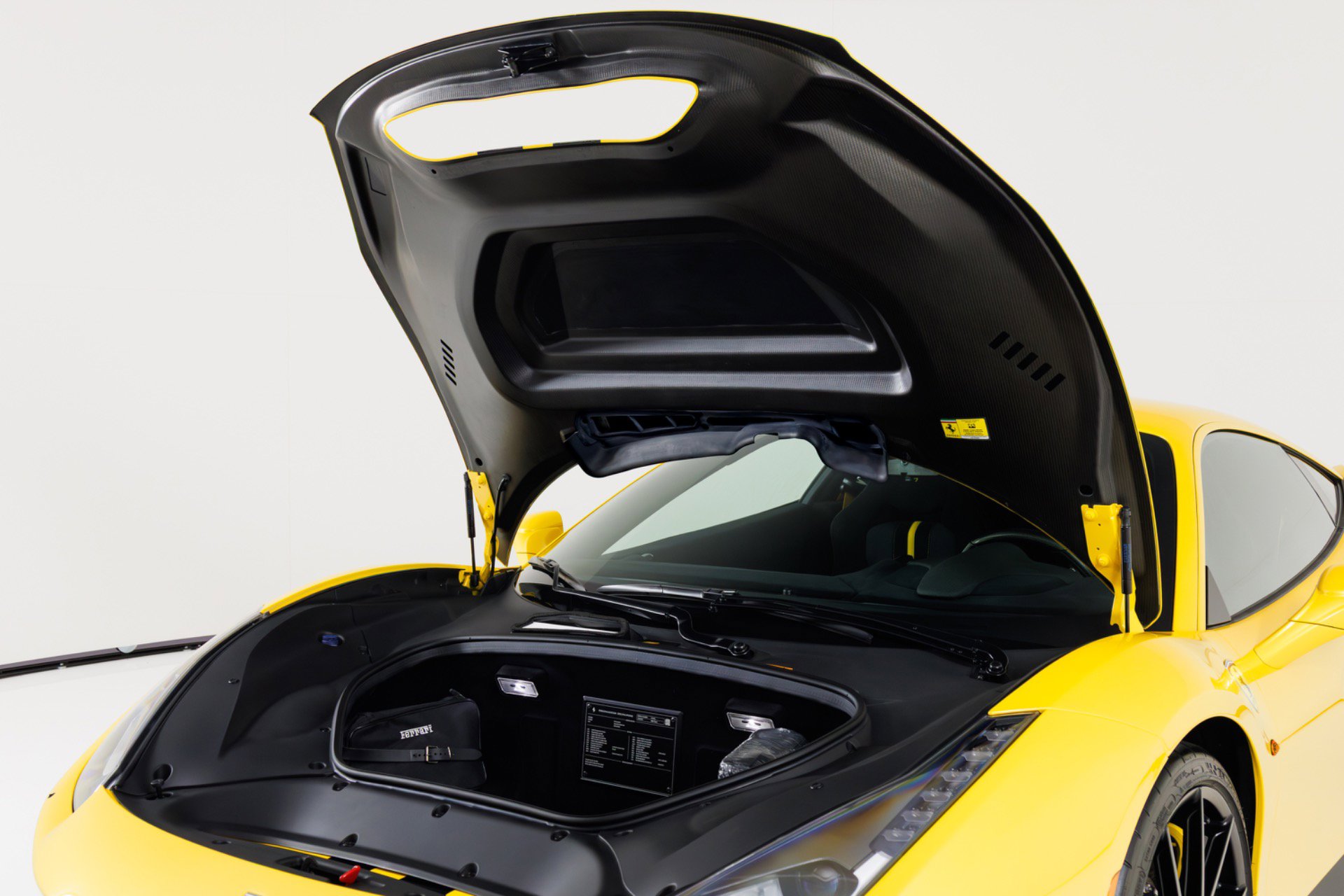 Used 2020 Ferrari 488 Pista image 43