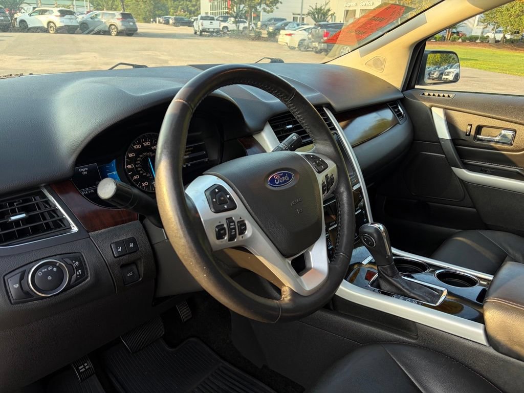 Used 2014 Ford Edge Limited w/ Equipment Group 302A AWD/4WD image 15