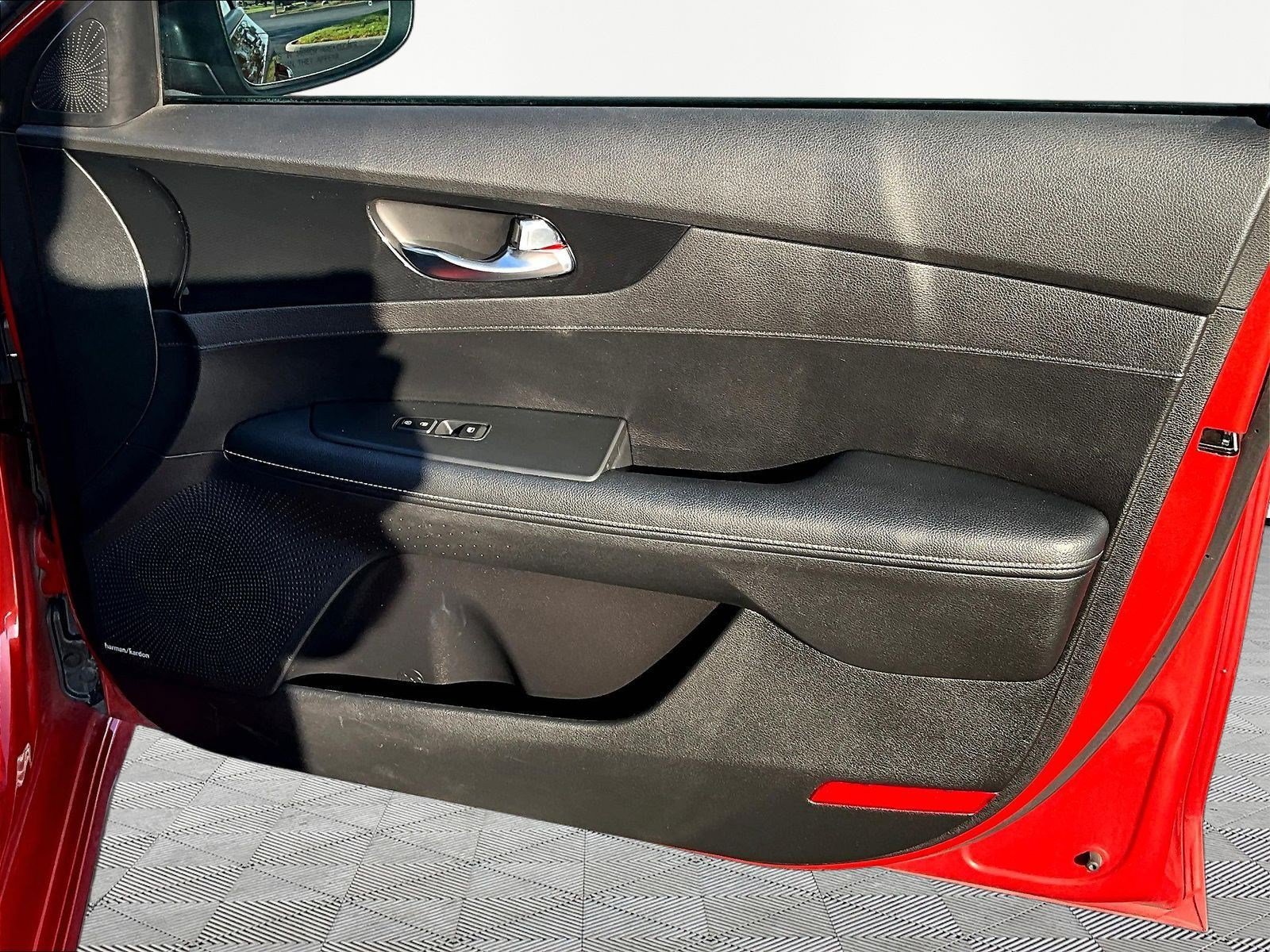 Used 2021 Kia Forte GT-Line w/ GT-Line Premium Package FWD image 27