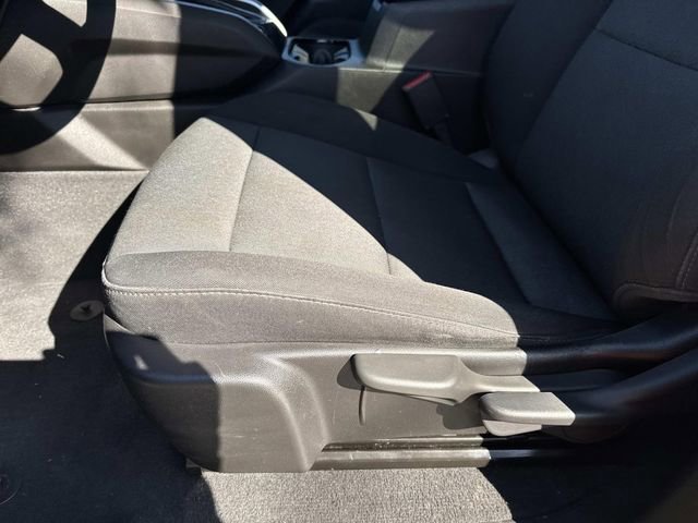 Used 2024 Chevrolet Colorado Trail Boss image 17