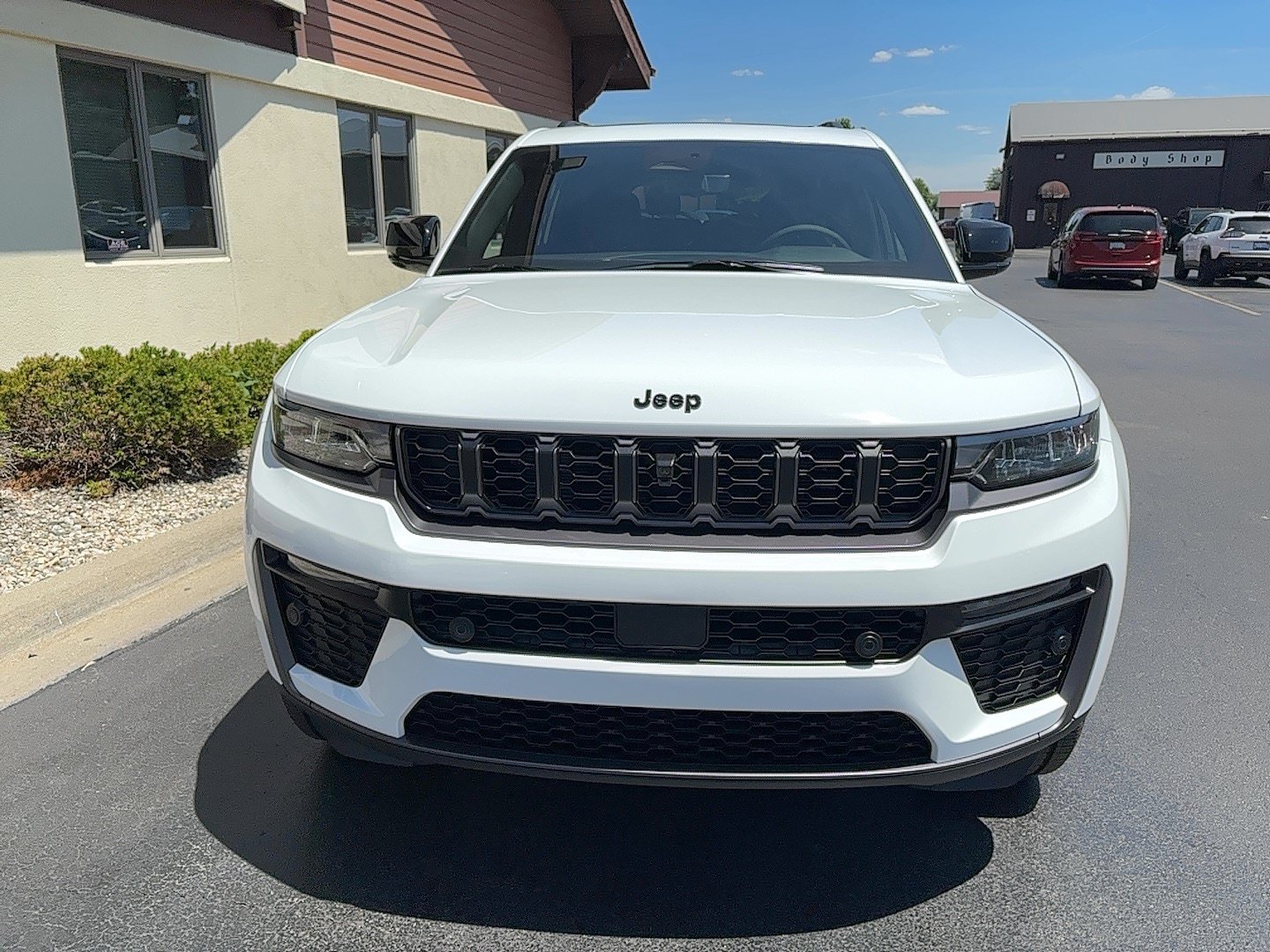 New 2026 Jeep Grand Cherokee L Limited AWD/4WD image 4