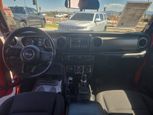 Used 2022 Jeep Gladiator Sport AWD/4WD image 12