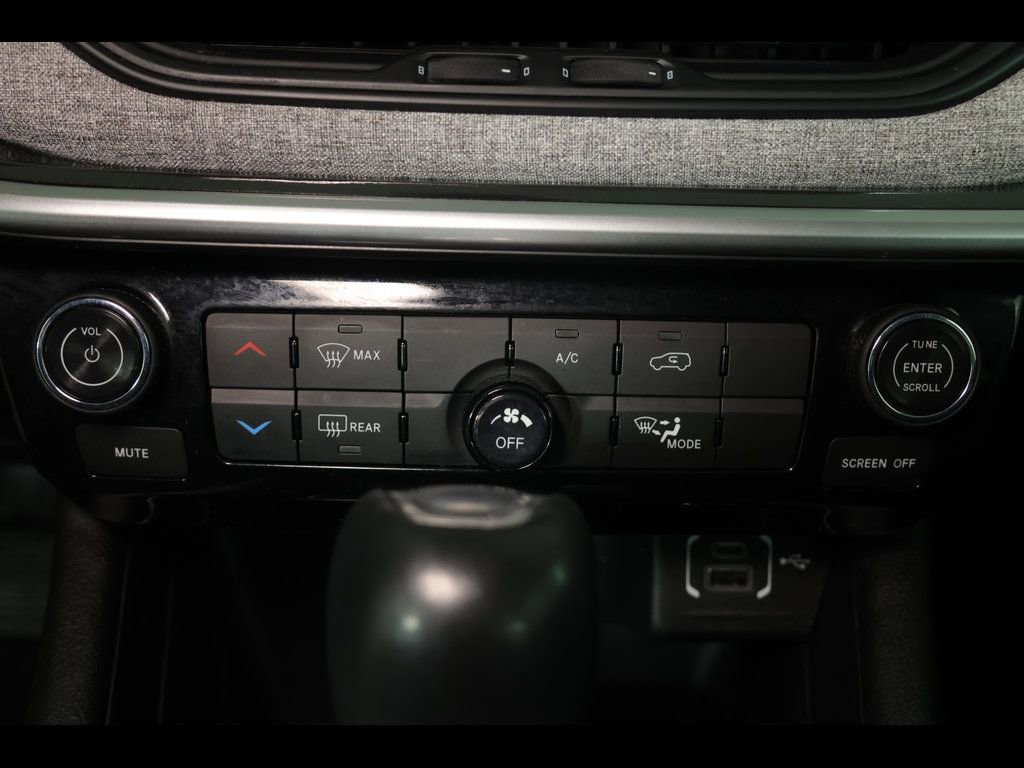 Used 2022 Jeep Compass Latitude image 26