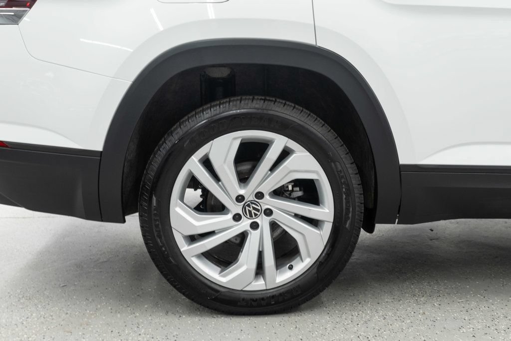 Used 2023 Volkswagen Atlas SE w/ Panoramic Sunroof Package AWD/4WD image 36